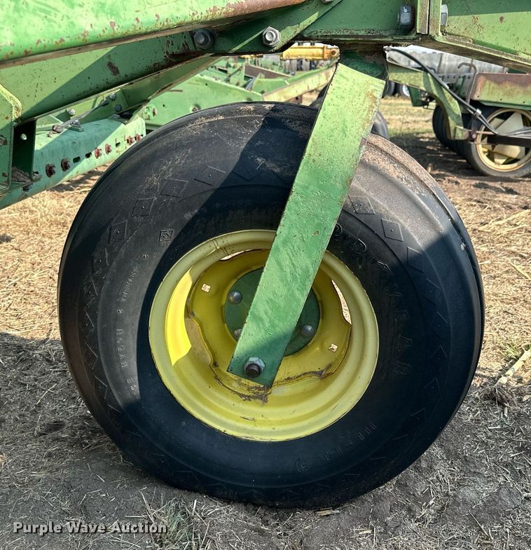 image for item NP9465 (3) John Deere 9300 grain drills