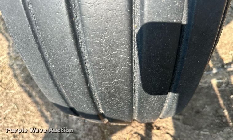 image for item NP9465 (3) John Deere 9300 grain drills