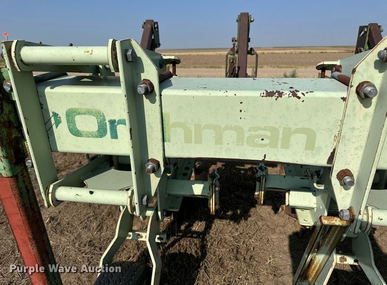 image for item NP9466 Orthman 605-132  row crop cultivator