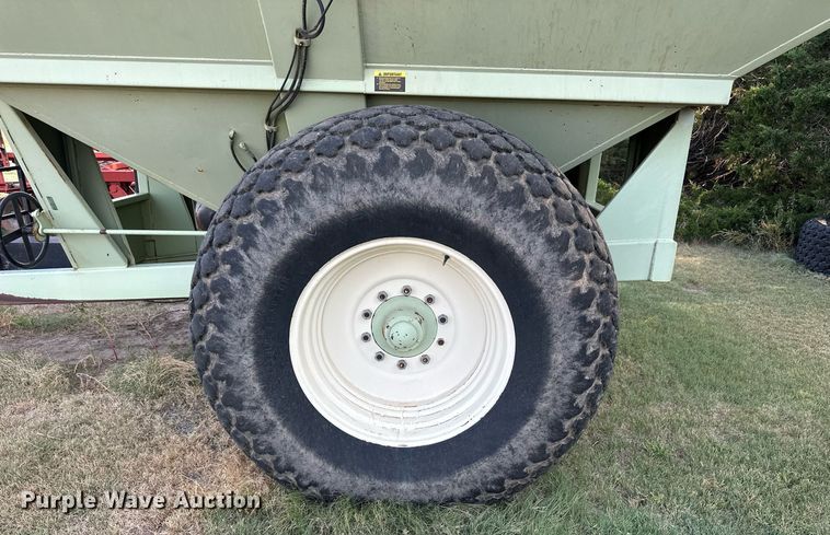 image for item NP9467 Orthman 608-00  grain cart