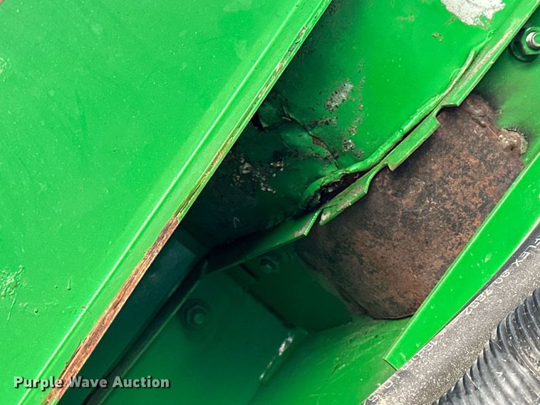 image for item NP9989 2002 John Deere 9750STS  combine