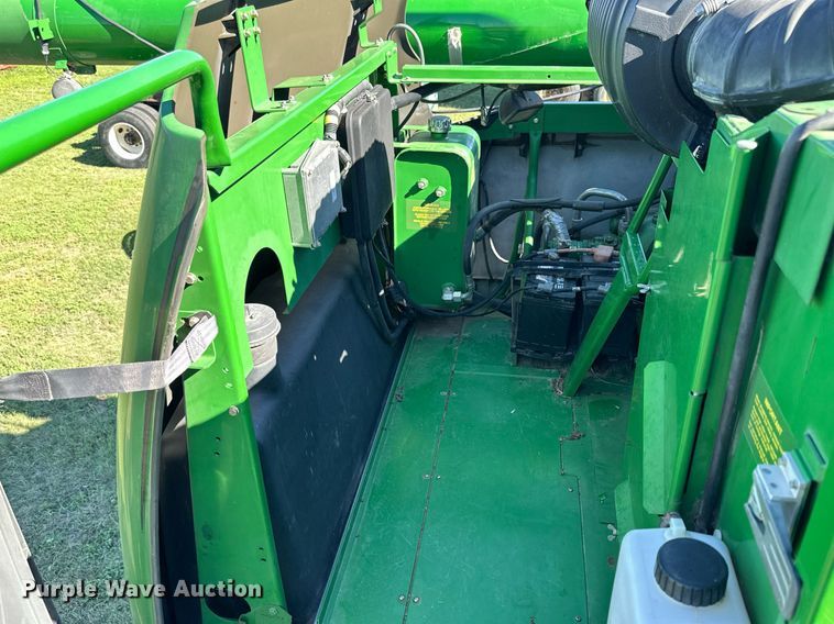 image for item NP9989 2002 John Deere 9750STS  combine