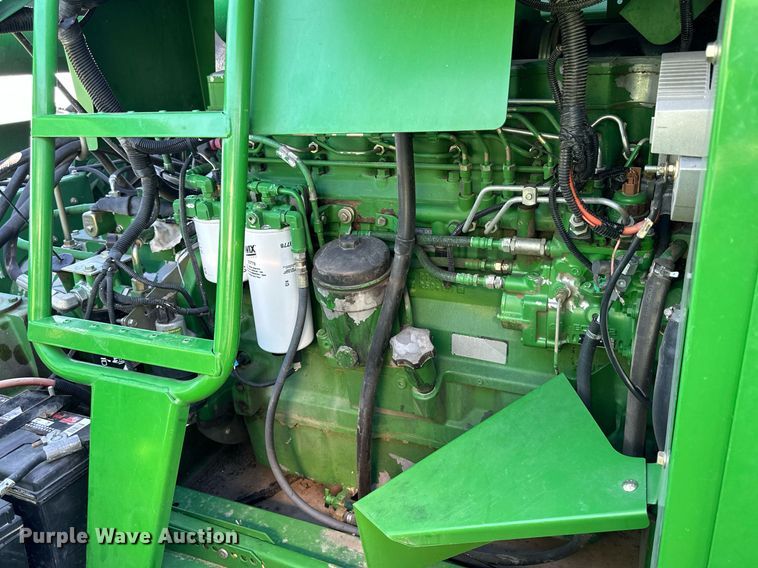 image for item NP9989 2002 John Deere 9750STS  combine