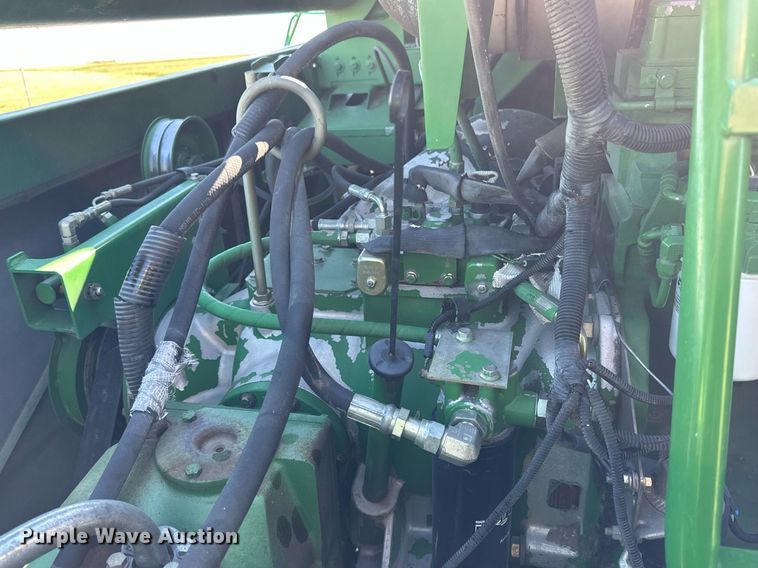 image for item NP9989 2002 John Deere 9750STS  combine