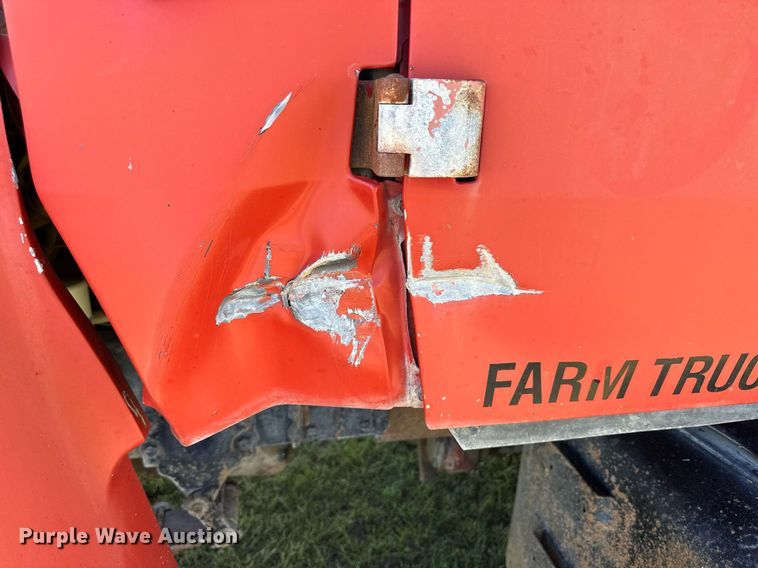 image for item NP9991 1986 Ford 9000  grain truck