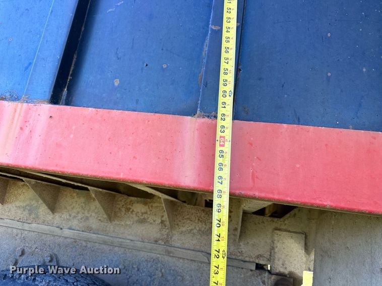 image for item NP9991 1986 Ford 9000  grain truck