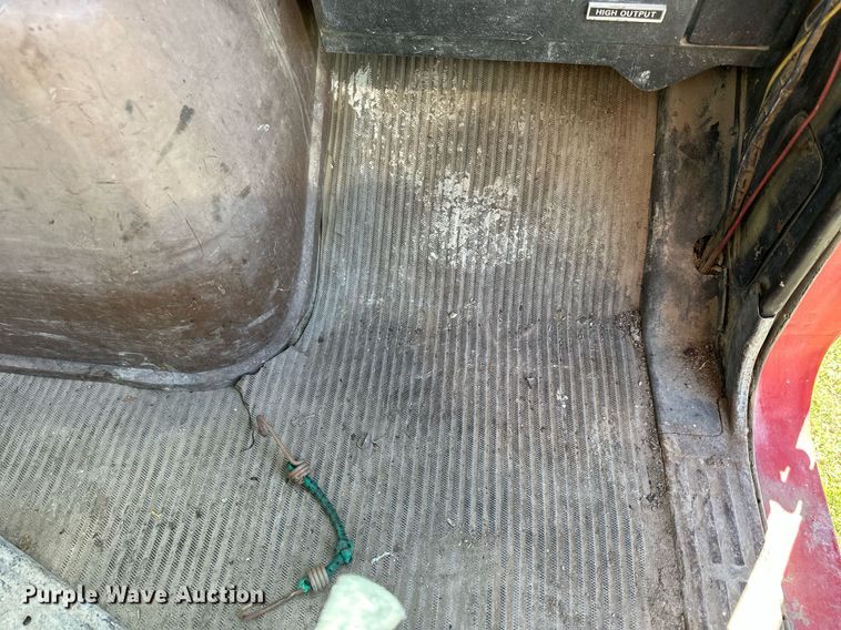 image for item NP9991 1986 Ford 9000  grain truck