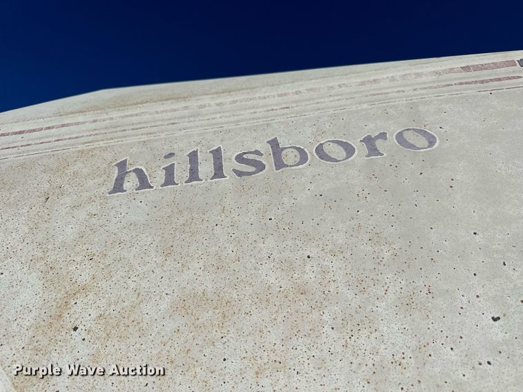 image for item NP9997 1990 Hillsboro  livestock trailer