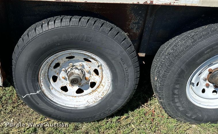 image for item NP9997 1990 Hillsboro  livestock trailer