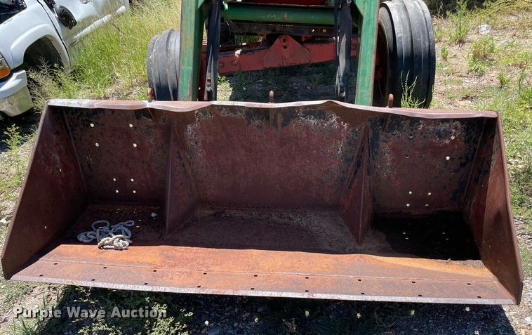 image for item NT9479 Case  tractor