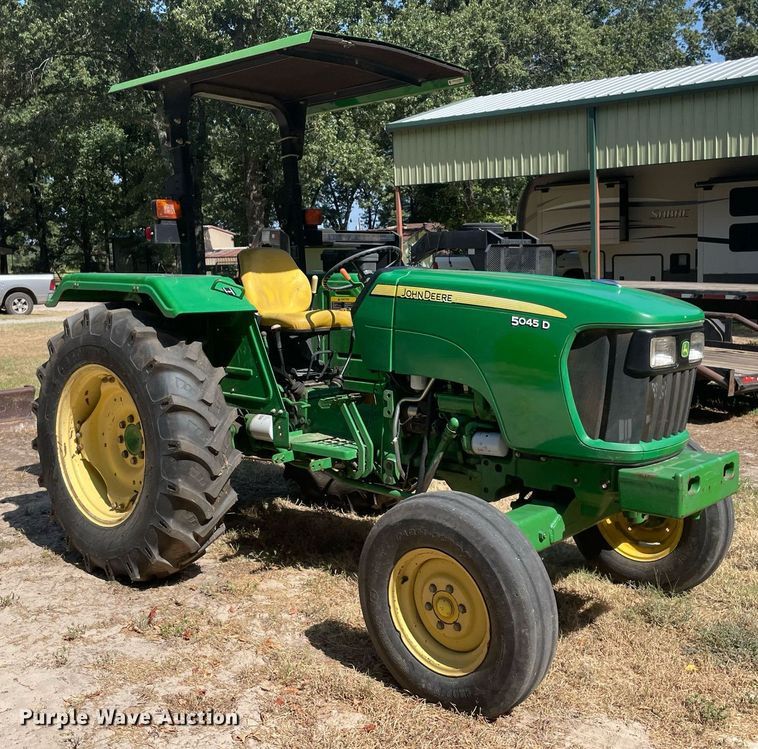 image for item NT9508 2009 John Deere 5045D  tractor