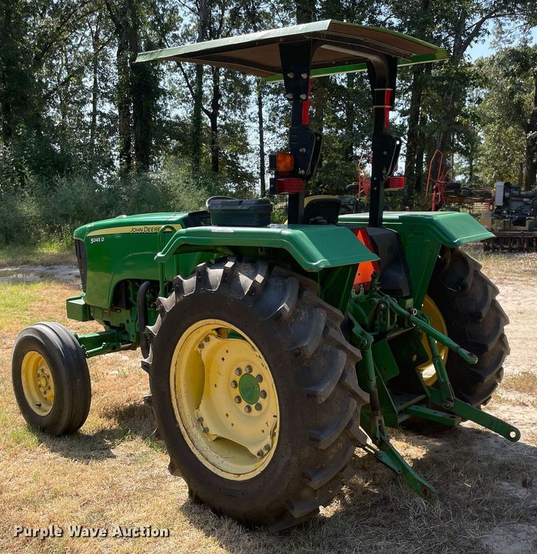image for item NT9508 2009 John Deere 5045D  tractor