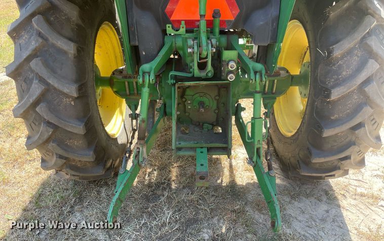 image for item NT9508 2009 John Deere 5045D  tractor