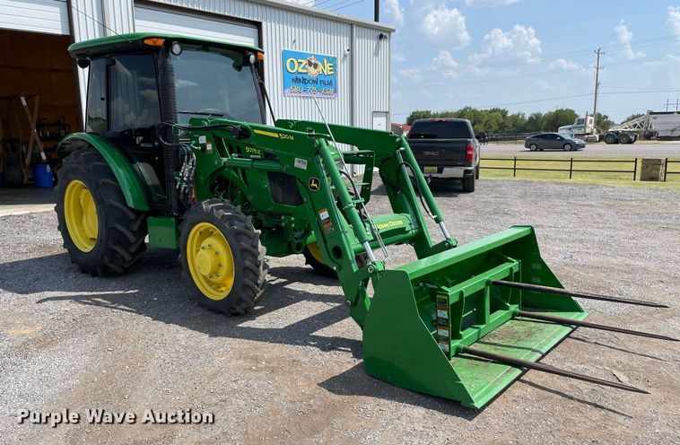image for item NT9527 2021 John Deere 5075E  MFWD tractor