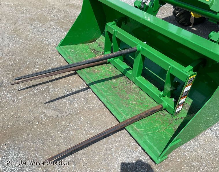 image for item NT9527 2021 John Deere 5075E  MFWD tractor