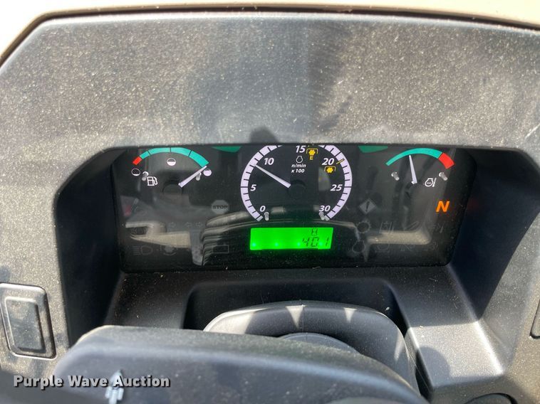 image for item NT9527 2021 John Deere 5075E  MFWD tractor