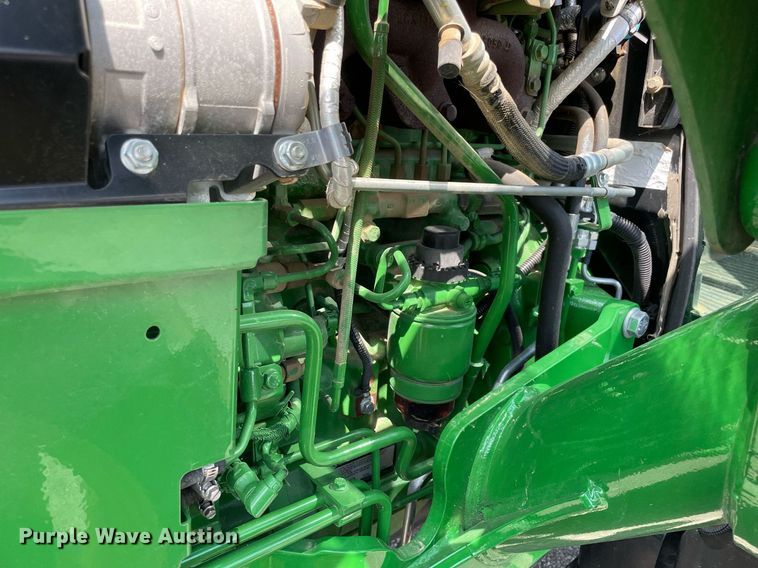 image for item NT9527 2021 John Deere 5075E  MFWD tractor