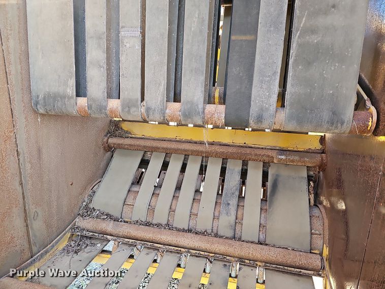 image for item NU9196 Vermeer 605F  round baler