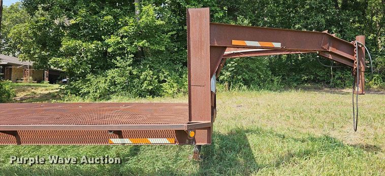 image for item NU9206 2006 Shop built  hay bale trailer