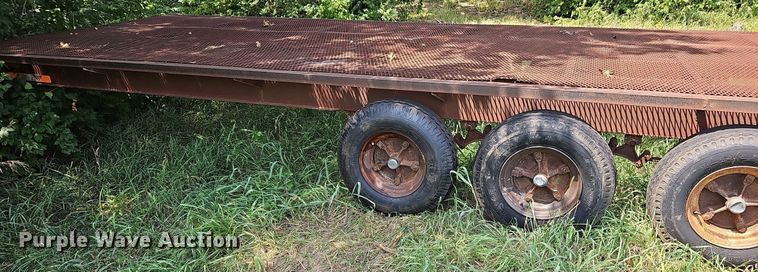 image for item NU9206 2006 Shop built  hay bale trailer