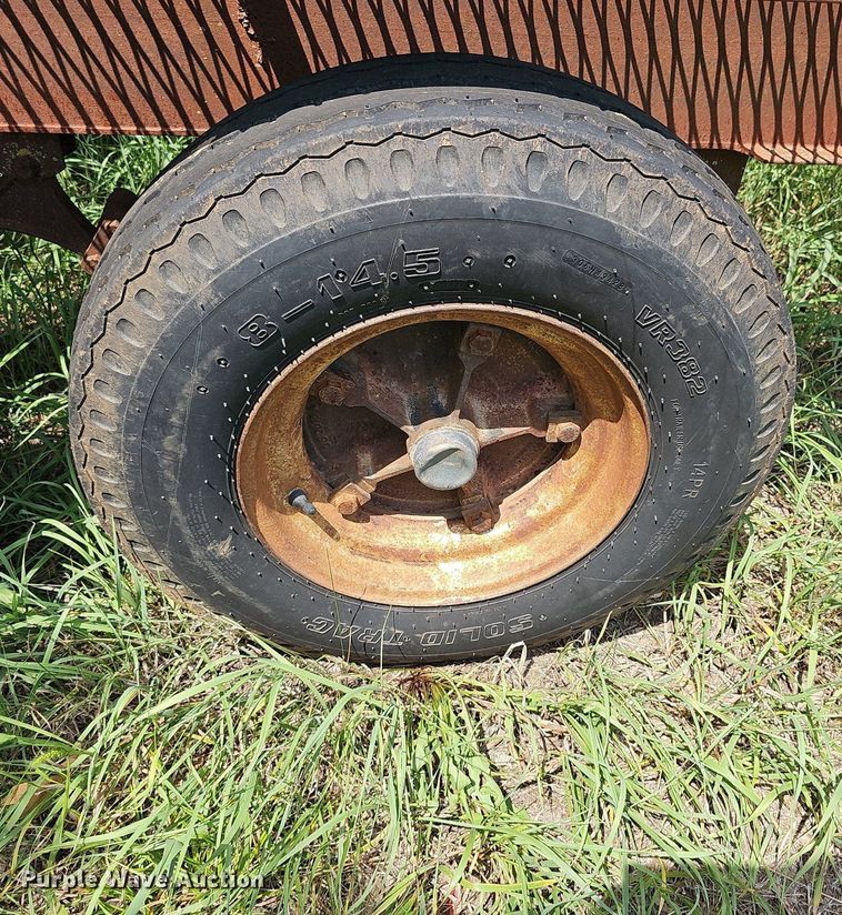 image for item NU9206 2006 Shop built  hay bale trailer