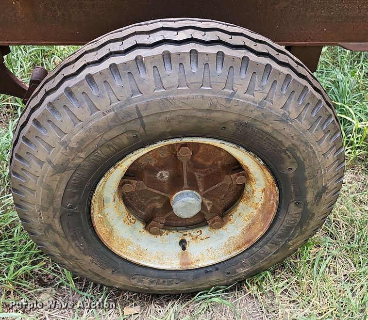 image for item NU9206 2006 Shop built  hay bale trailer