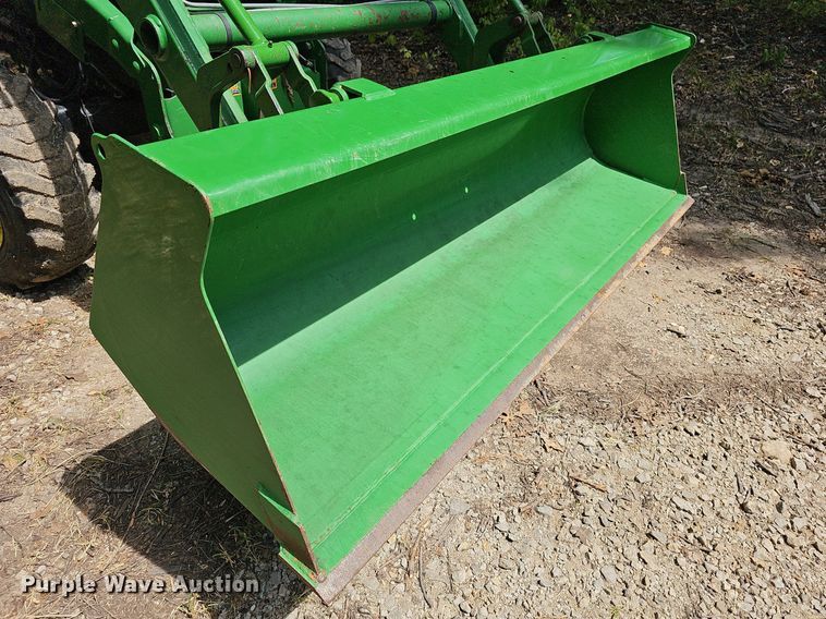 image for item NU9207 John Deere  4720 MFWD tractor