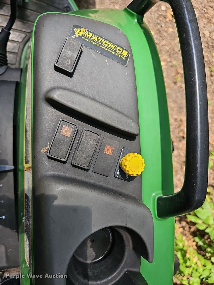 image for item NU9207 John Deere  4720 MFWD tractor