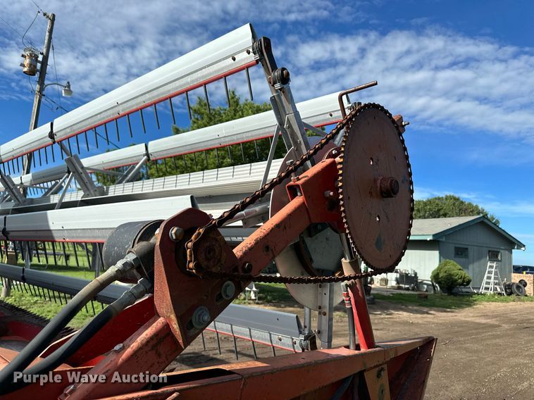 image for item NY9190 International Harvester 815  combine