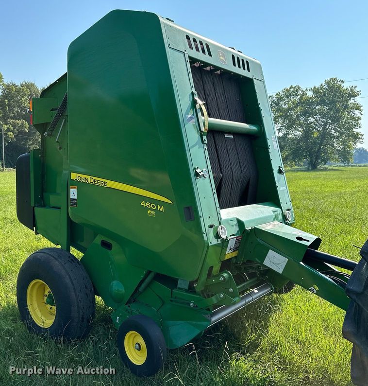 image for item OC9141 2019 John Deere 460M  round baler