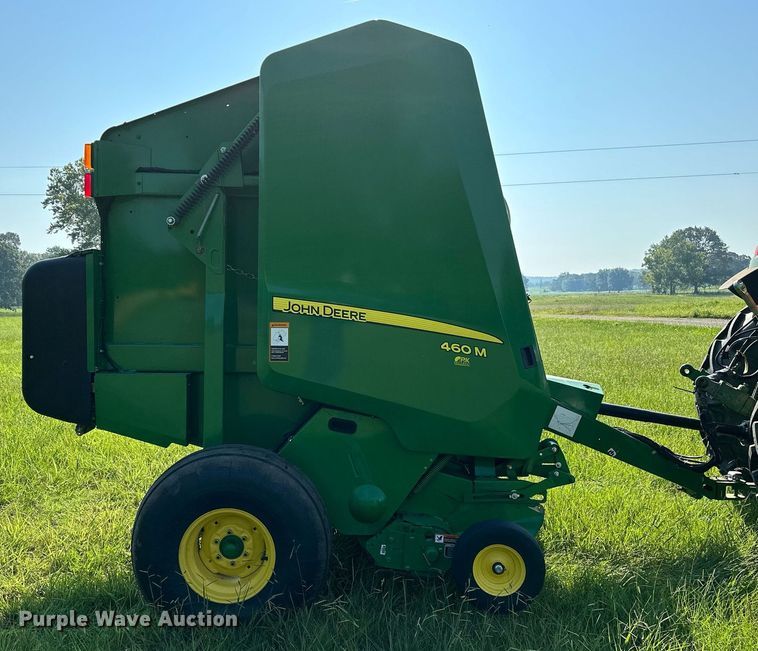 image for item OC9141 2019 John Deere 460M  round baler