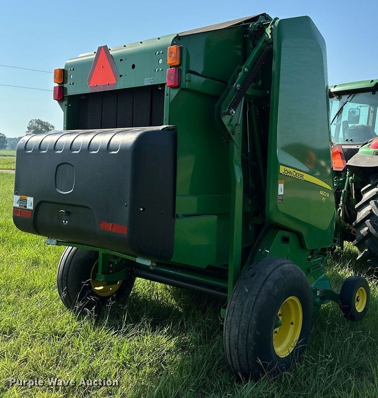image for item OC9141 2019 John Deere 460M  round baler