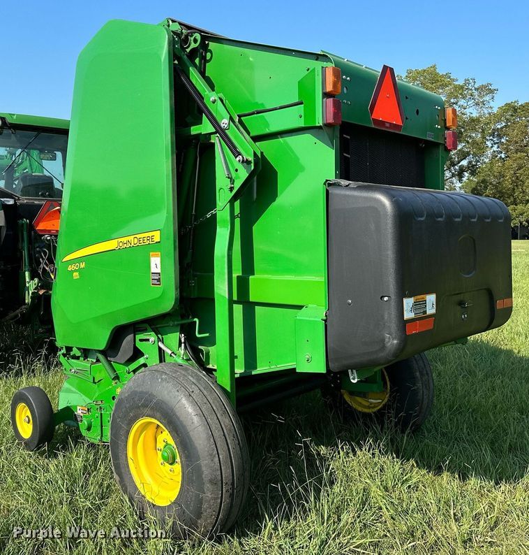 image for item OC9141 2019 John Deere 460M  round baler