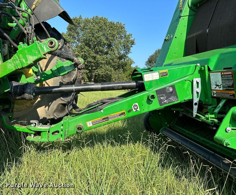 image for item OC9141 2019 John Deere 460M  round baler