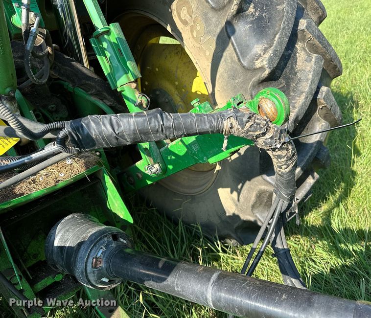 image for item OC9141 2019 John Deere 460M  round baler