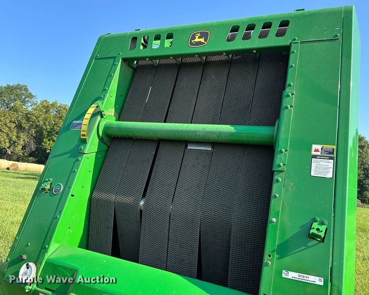 image for item OC9141 2019 John Deere 460M  round baler