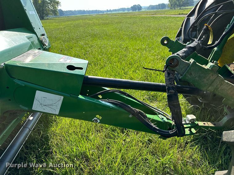 image for item OC9141 2019 John Deere 460M  round baler