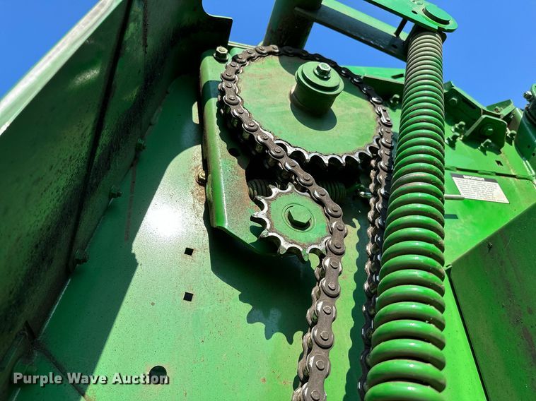 image for item OC9141 2019 John Deere 460M  round baler