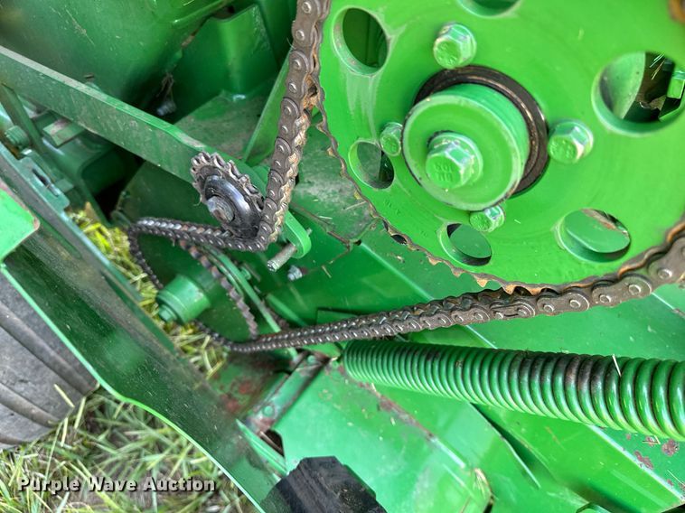 image for item OC9141 2019 John Deere 460M  round baler