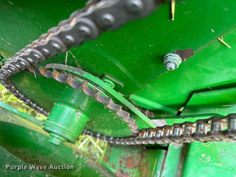 image for item OC9141 2019 John Deere 460M  round baler