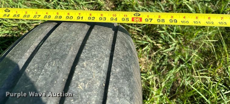 image for item OC9141 2019 John Deere 460M  round baler