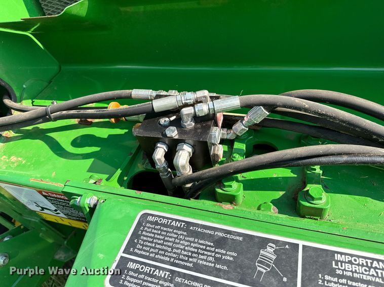 image for item OC9141 2019 John Deere 460M  round baler