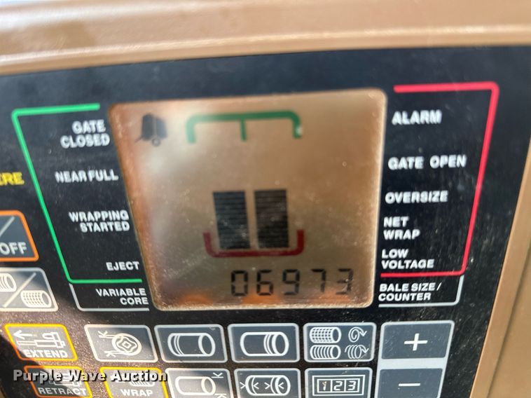 image for item OC9141 2019 John Deere 460M  round baler