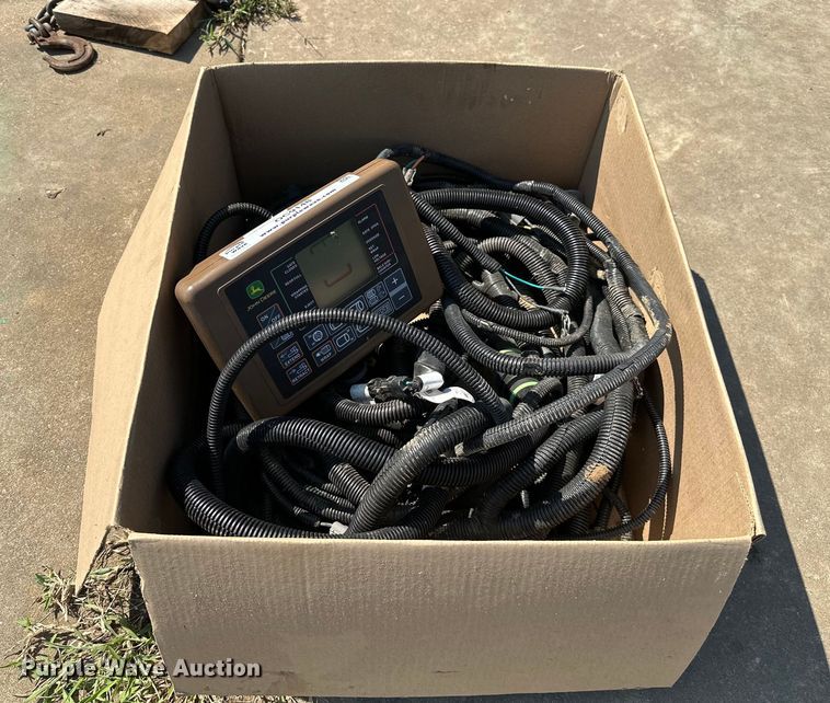 image for item OC9148 John Deere  round bale monitor