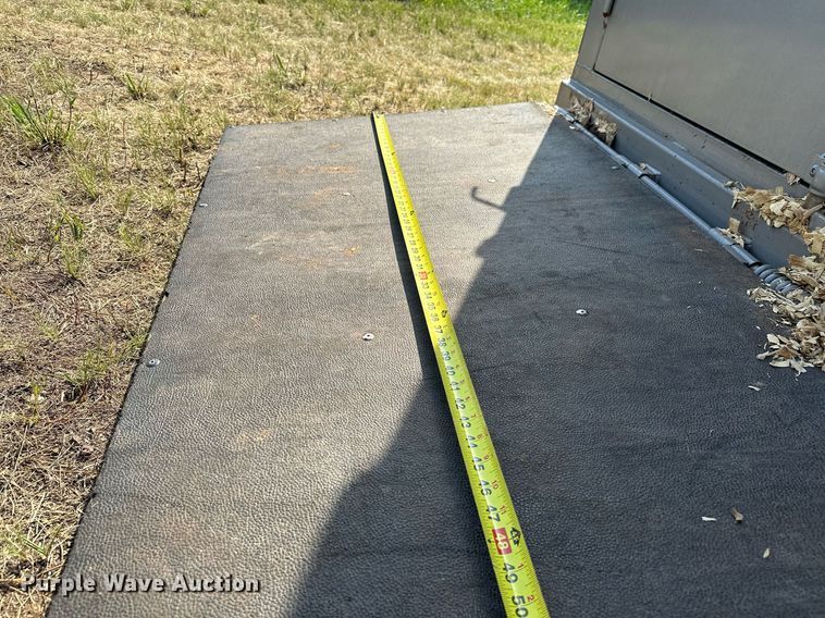 image for item OC9164 2016 Titan Low Pro  livestock trailer