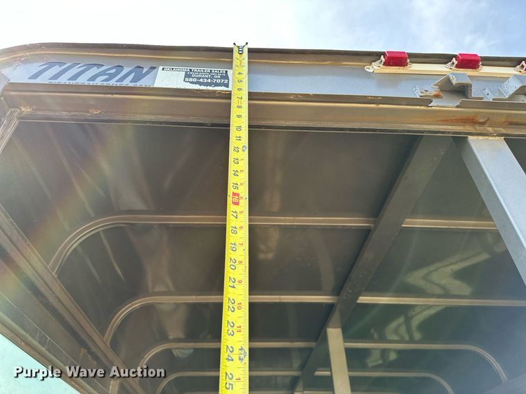 image for item OC9164 2016 Titan Low Pro  livestock trailer