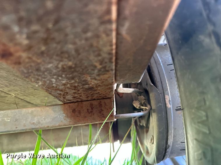 image for item OC9164 2016 Titan Low Pro  livestock trailer