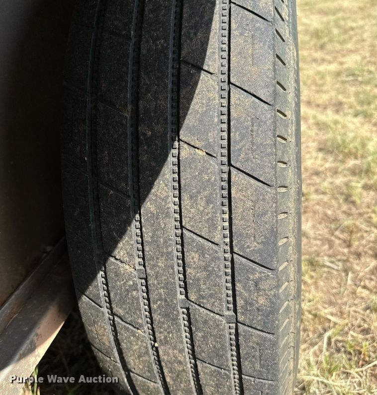 image for item OC9164 2016 Titan Low Pro  livestock trailer