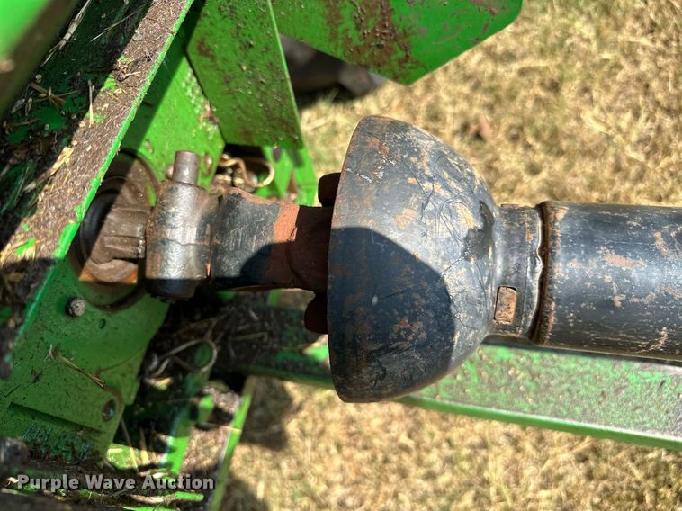 image for item OC9184 John Deere 336  small square baler