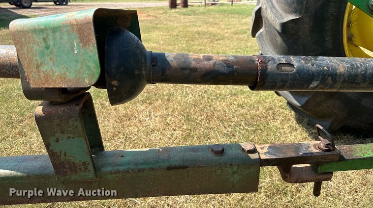 image for item OC9184 John Deere 336  small square baler